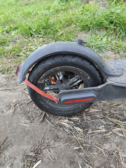 Проїжджає 90км електросамокат Xiaomi mi electric scooter pro