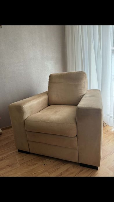 Fotel duzy bezowy