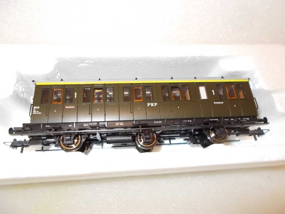 Roco 45535- PKP  wagon osobowy kl.1