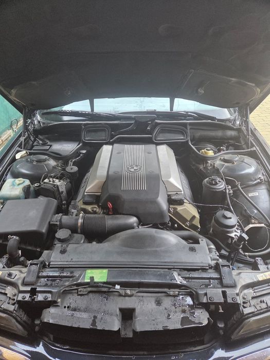 Bmw e38 735i long