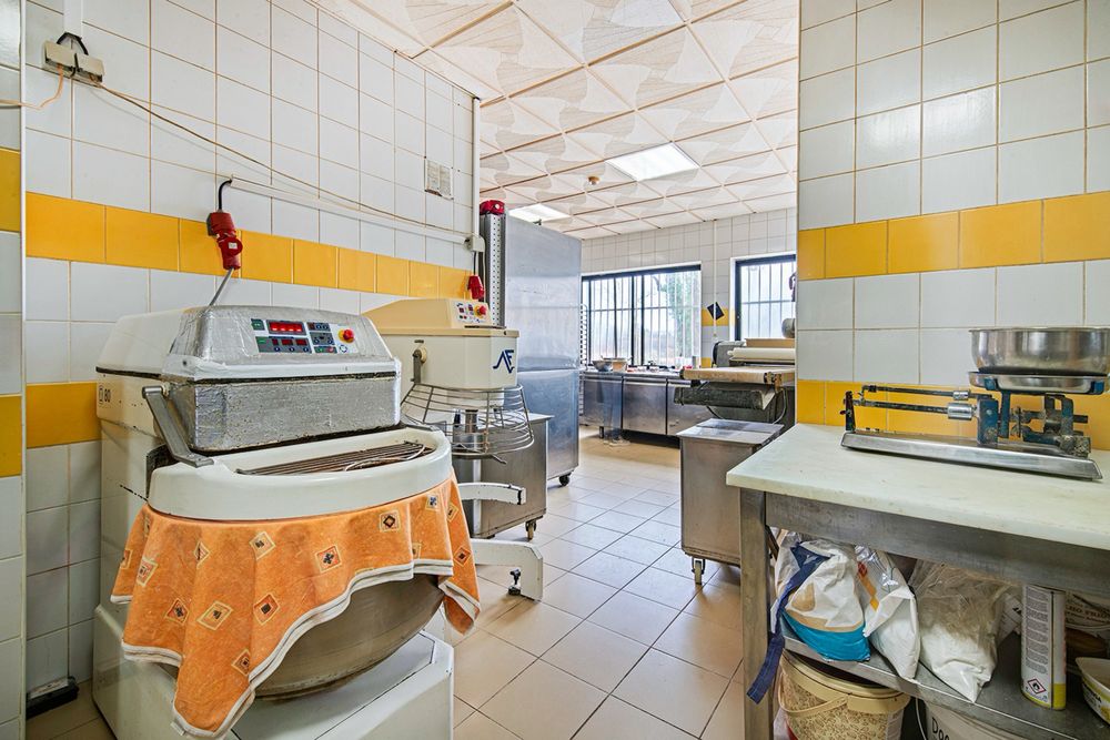 Trespasse de Padaria e Pastelaria com Fabrico próprio em Viseu