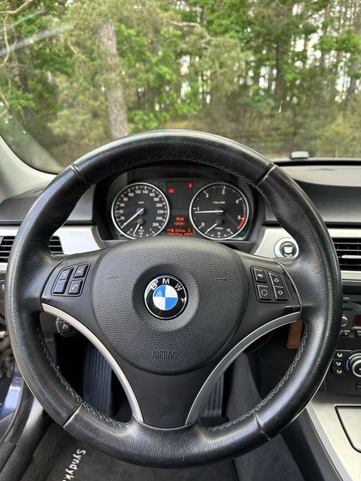 Bmw e90 318d 143km 2007r