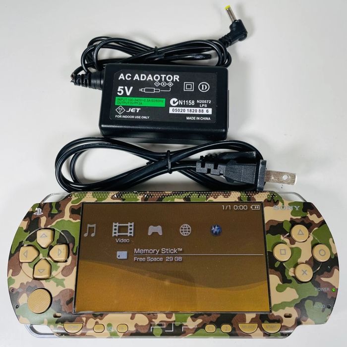 Psp edição colecionador metal gear solid s/caixa funciona 100%
