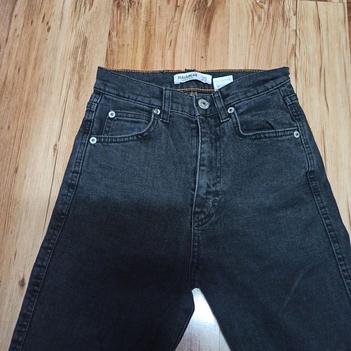 Spodnie dżinsowe. Czarne.  Pull&Bear