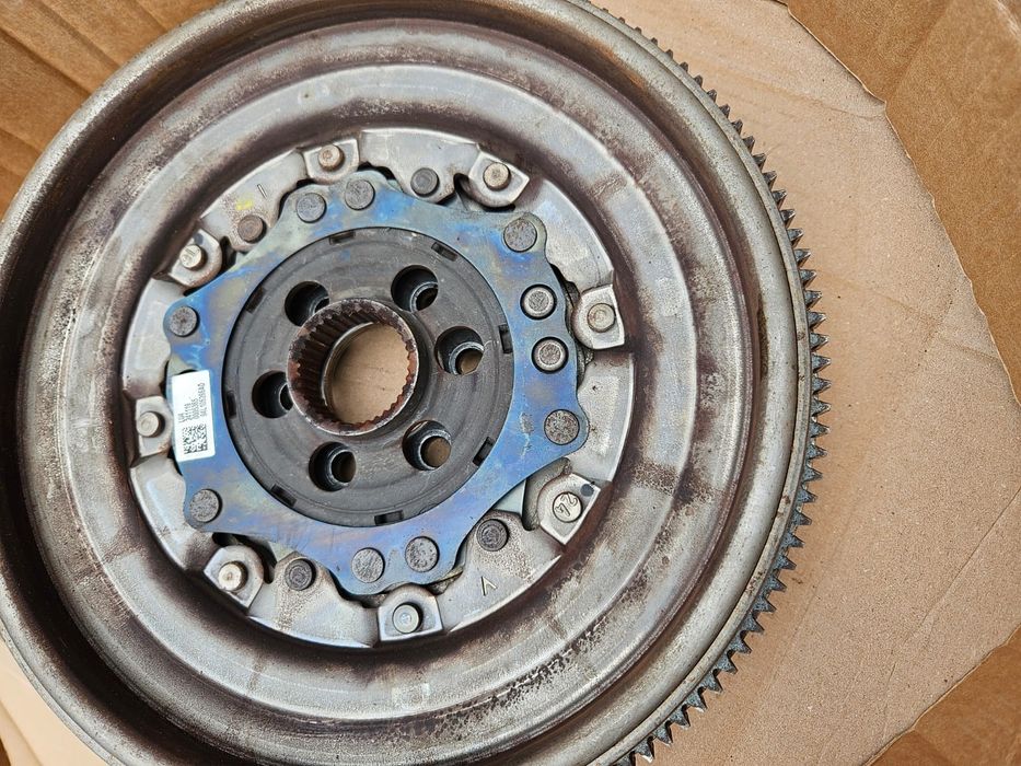 Демпфер, мвховик сцепление Golf TDI 2020 г