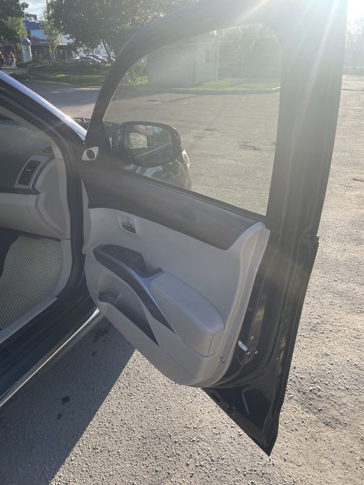 Mitsubishi Outlander XL 3.0 V6 2011p.