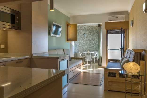 EAR-031 Estúdio com vista mar em Monte Gordo