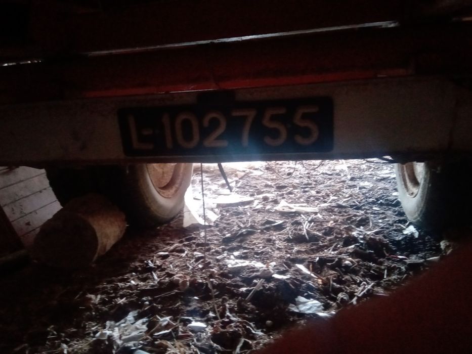 Vendo reboque agrícola rodado duplo e taipal,  7500 kg de carga