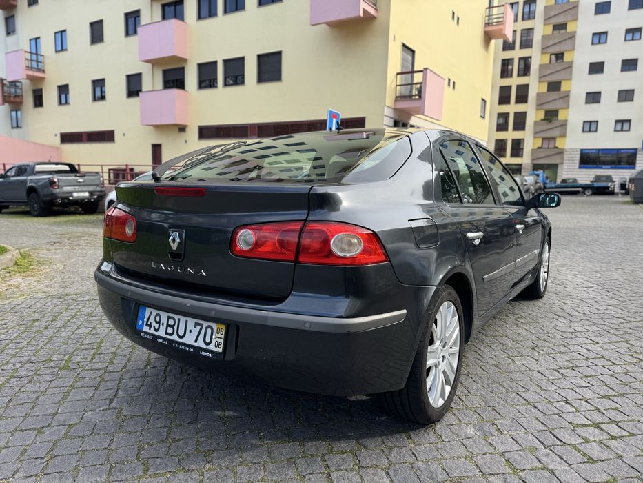 Renault Laguna 2.0 diesel 150 cavalos ano 2006 em bom estado geral.