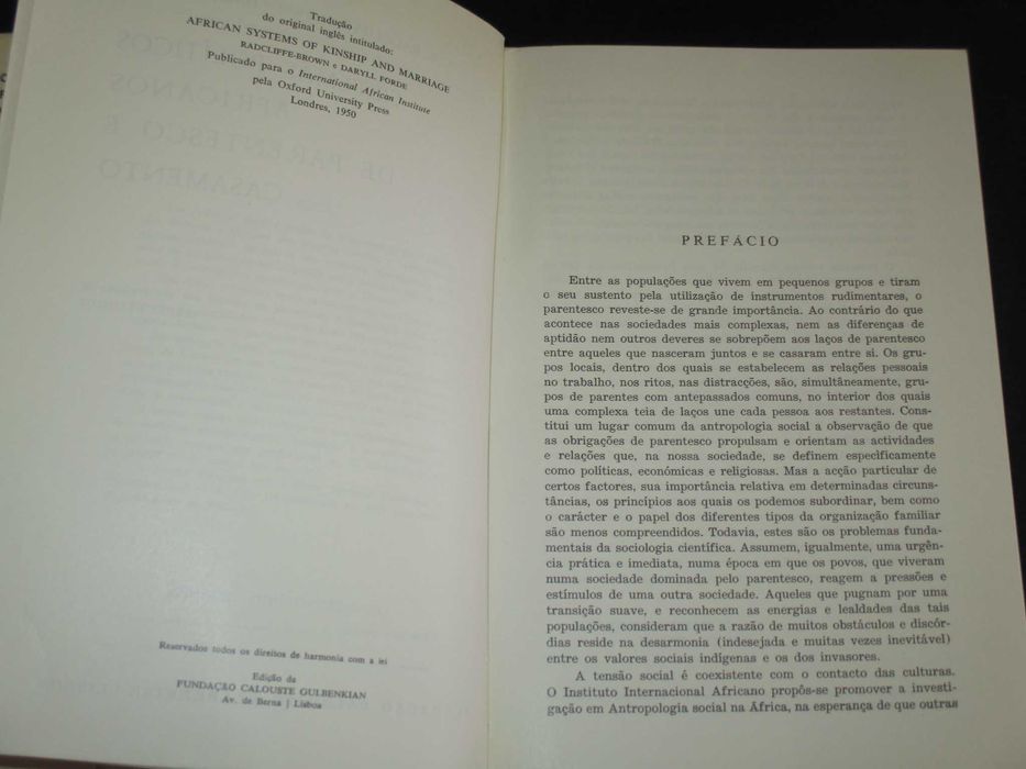 Livro Sistemas Políticos Africanos de Parentesco e Casamento