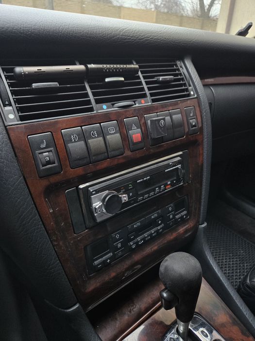 Audi A8 4.2 V8 газ/бенз quattro