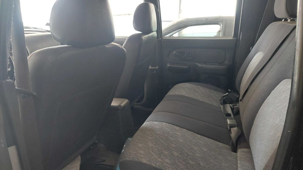 Mitsubishi  strakar  L200