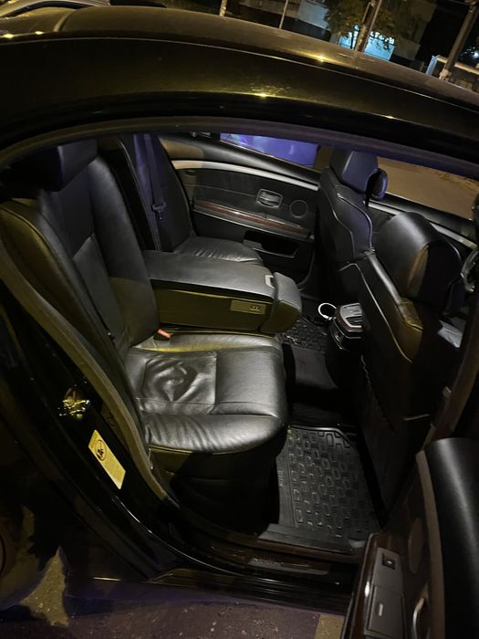 Bmw 735i 7-Series