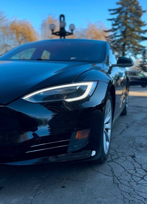 Оренда автомобіля Tesla Model S , Прокат авто Rent avto , Оренда авто