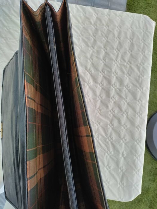 Pasta executivo em pele