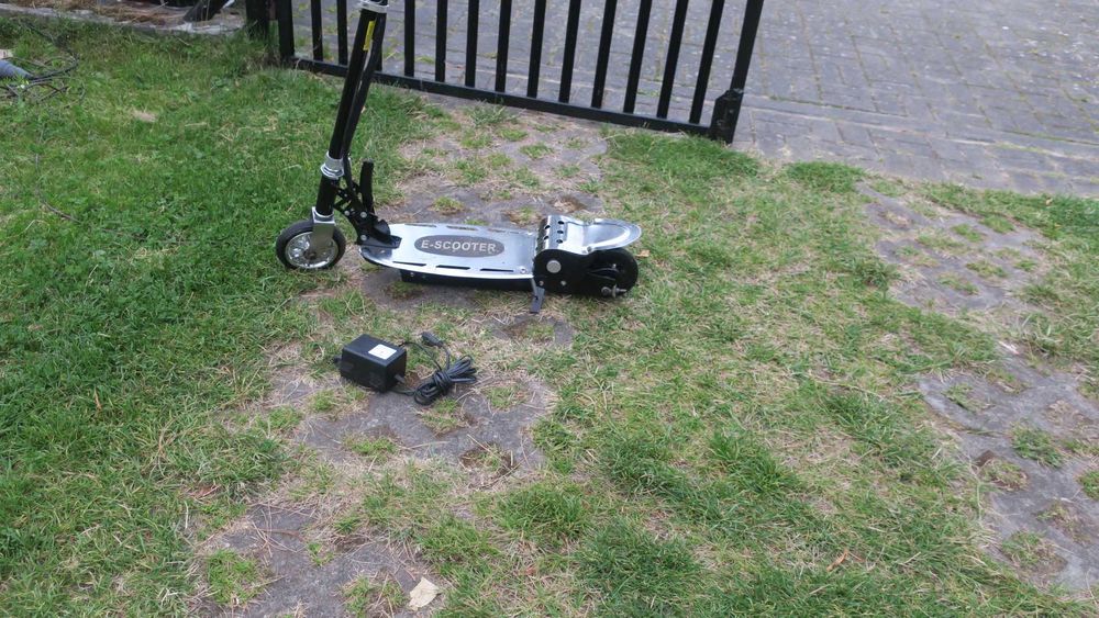 Hulajnoga elektryczna E-Scooter dziecięca