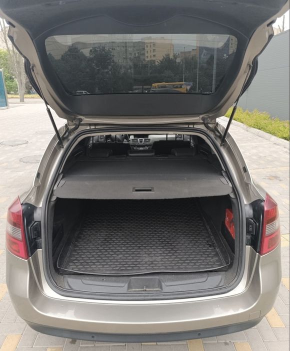 Продам авто Renault Laguna