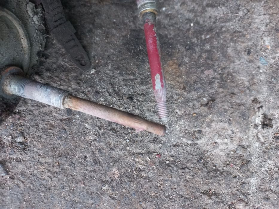 Двигуни двірників фар 2104 05.