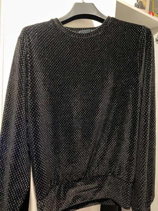 Camisola preta com brilho