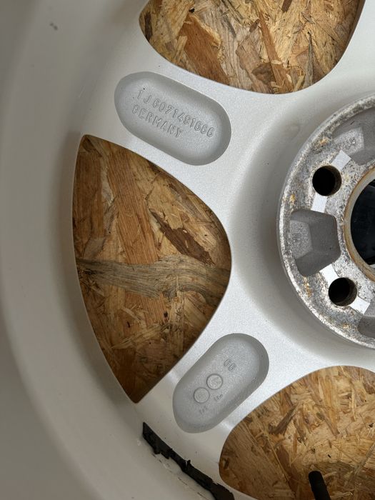 Диски5/100  R16 ET42  ЦО(діа)57.1 титани диски