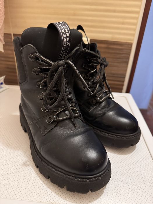 Зимові ботінки розмір 35. Устілка 21.5