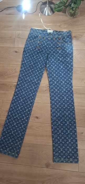 Продам джинси нові Italia oригінал Louis Vuitton