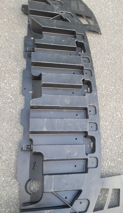 Osłona Pod Zderzak Plastik Przód Nissan Leaf II 2 Nowa