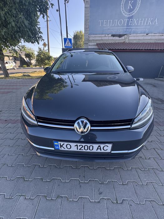 Продам авто Volkswagen Golf 2017