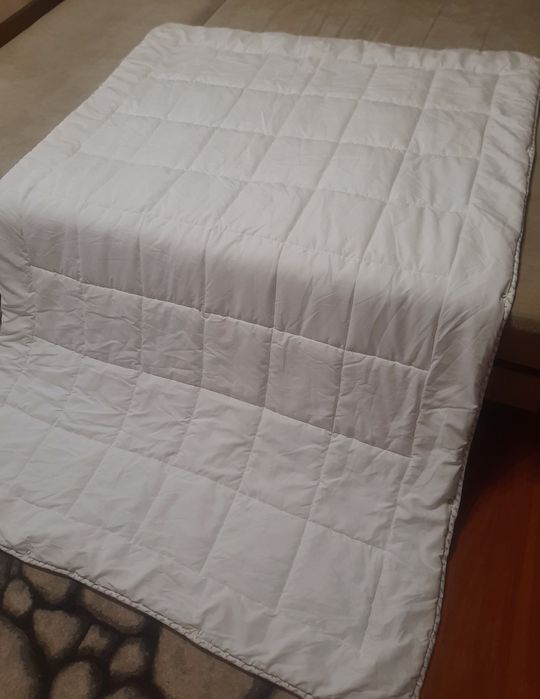 ковдра демісезона микрофібра ,полуторна ,Німеччина ,нова