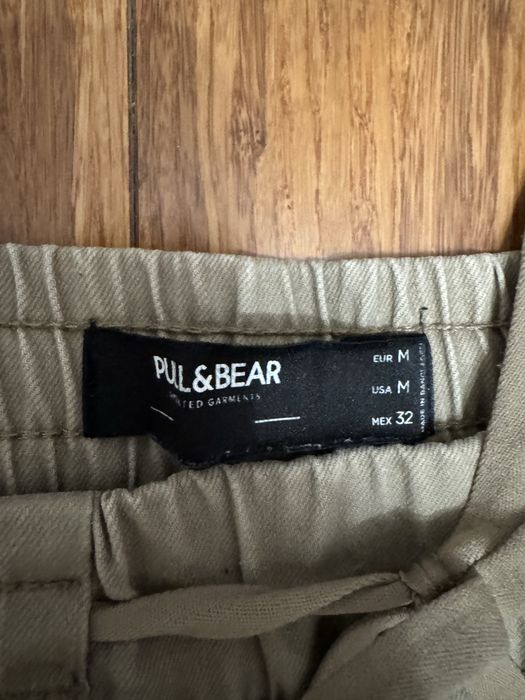 Spodnie Pull& Bear r.M