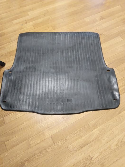 Коврик в багажник Октавія а5