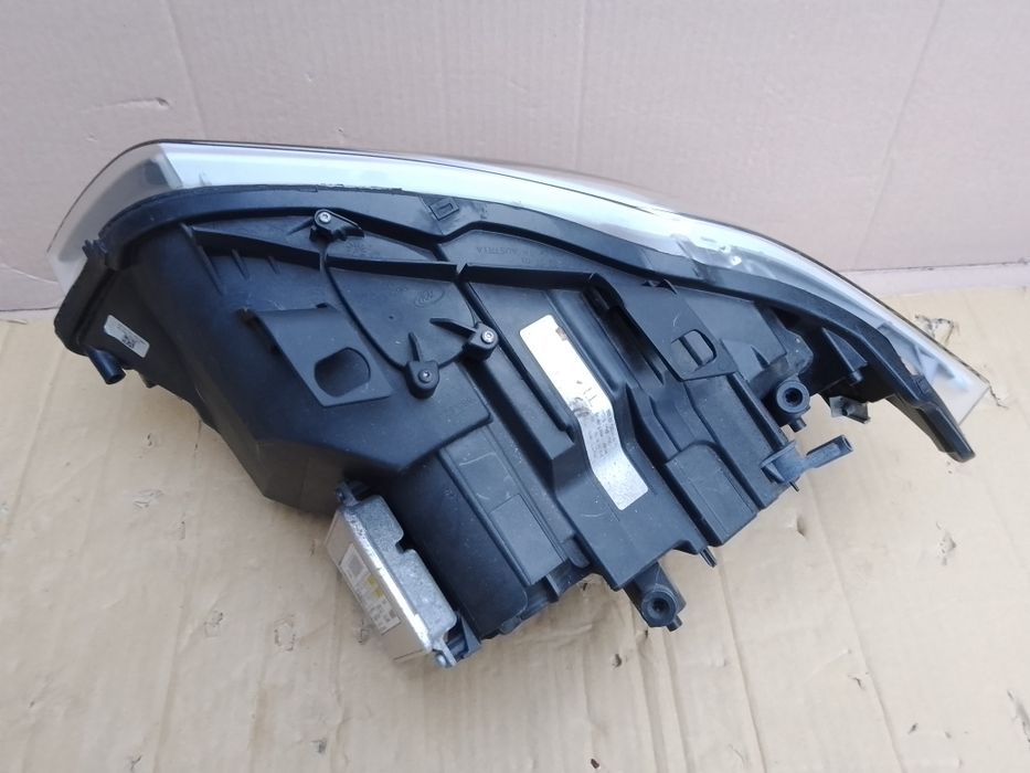 Xenon prawy BMW 3 III E90 lift dynamic skrętny Europa
