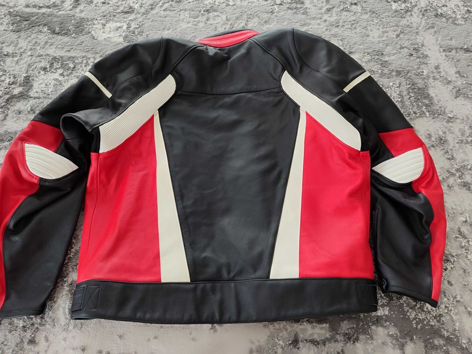 Шкіряна куртка Ducati
