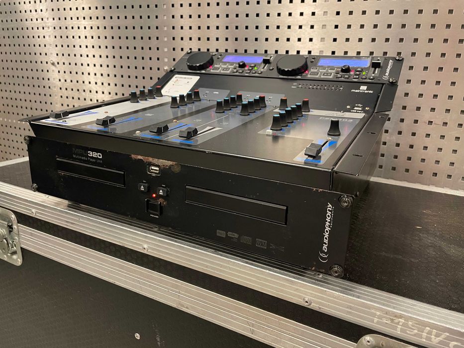 Powermikser Maintronic PSM-202 CD/MP3 USB,  Talkover, EQ,  2x400W w 4R