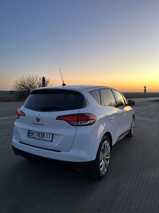 Продам автомобіль Рено сценік 4