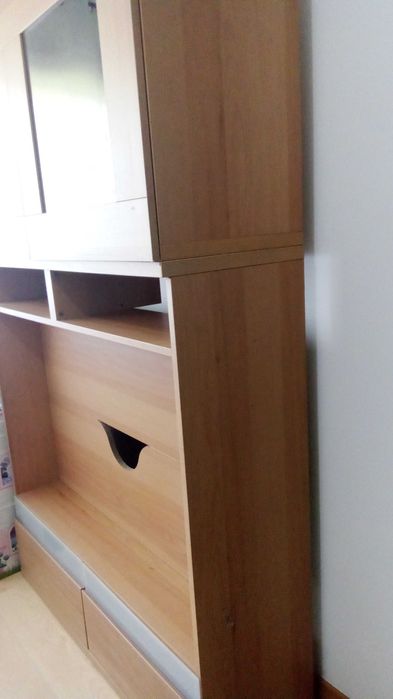 Moveis TV IKEA (Sobrepostos, com iluminação, vidro e arrumação)