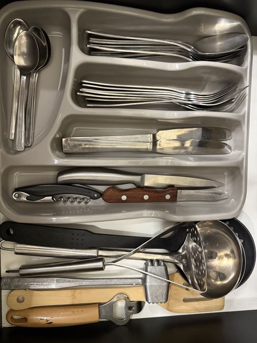 ЖК"Сімейний",Є СВІТЛО,зал.вокзал,Тяжилів,1-кім.квартира подобово