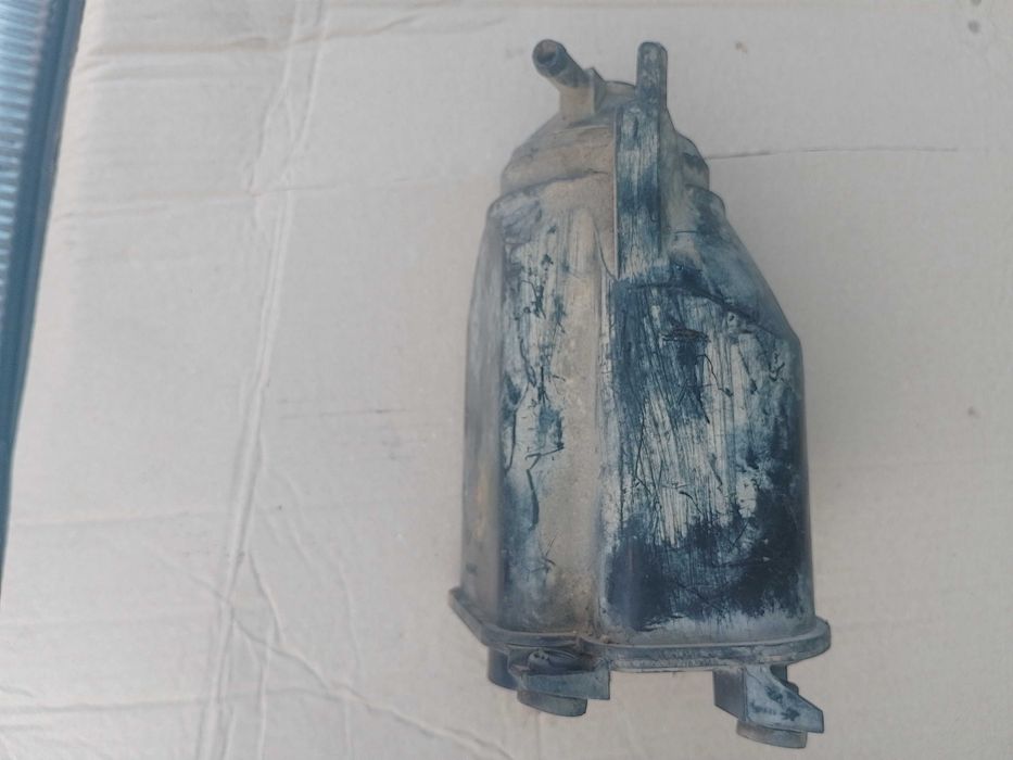 Бачок абсорбера Гольф 4