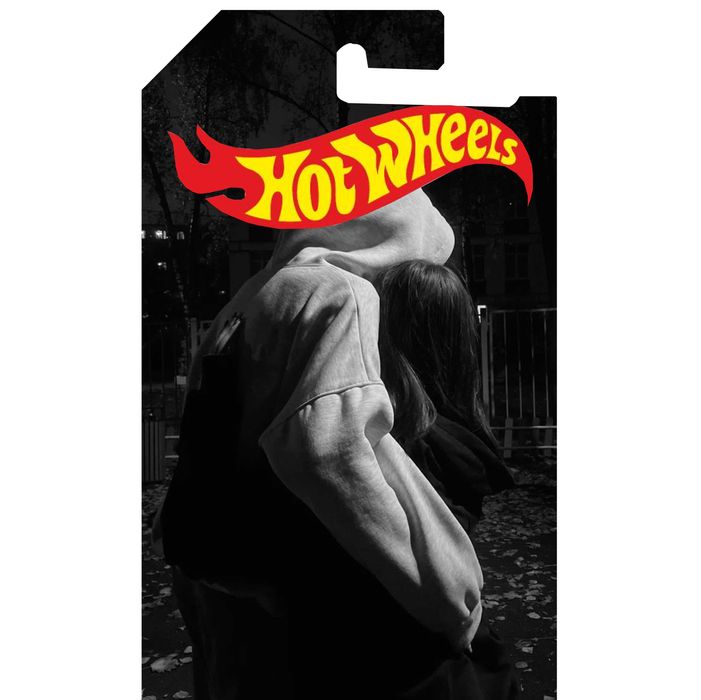 Індивідуальна машинка HotWheels з вашим фото