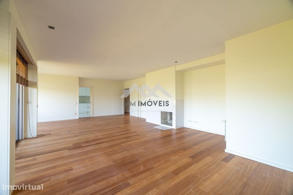 Apartamento T3 | Arrendamento | Parque da Cidade | Varanda | Garagem