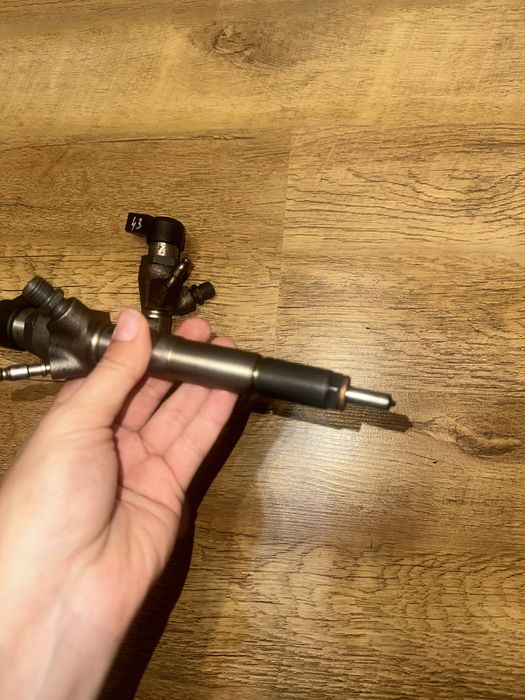 Форсунки на megane 3 1.5 dci  166006212R