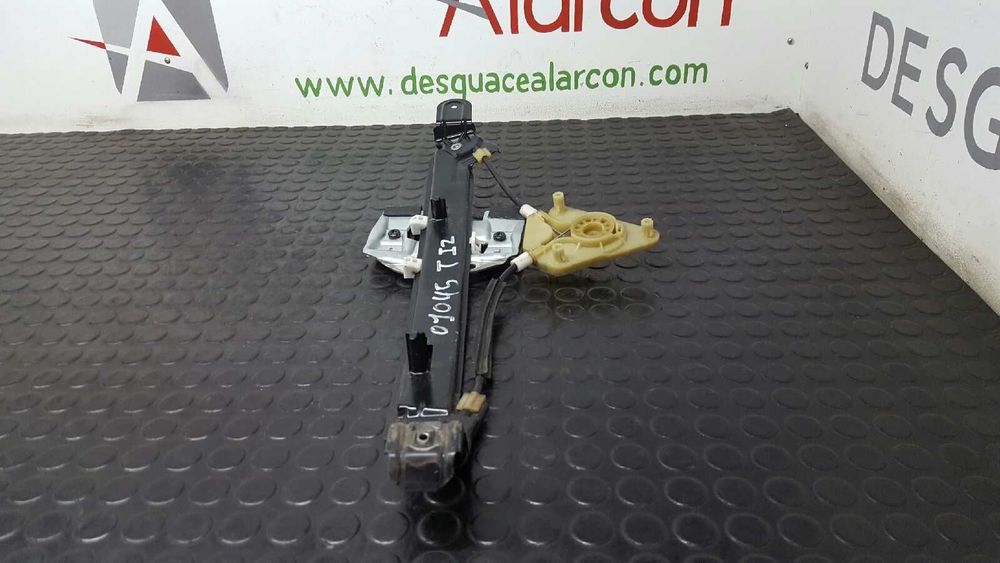 ELEVADOR TRASEIRO ESQUERDO SEAT LEON (1P1) FR 1