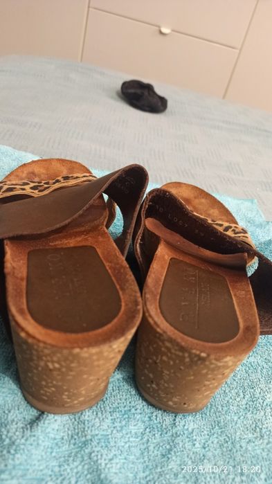 Skórzane sandały Ryłko koturna rozmiar 35