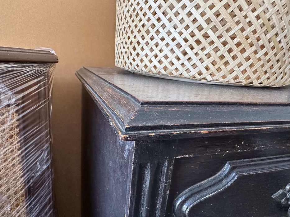 NEGOCIÁVEL: Cómoda 4 gavetas