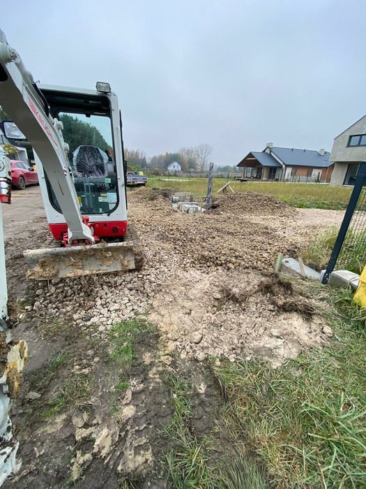 Usługi minikoparka, koparka obrotowa, koparkoladowarka, przyłacza