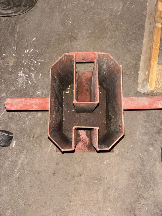 Forma do łacznika podmurowki przelotowy ogrodzenie panelowe