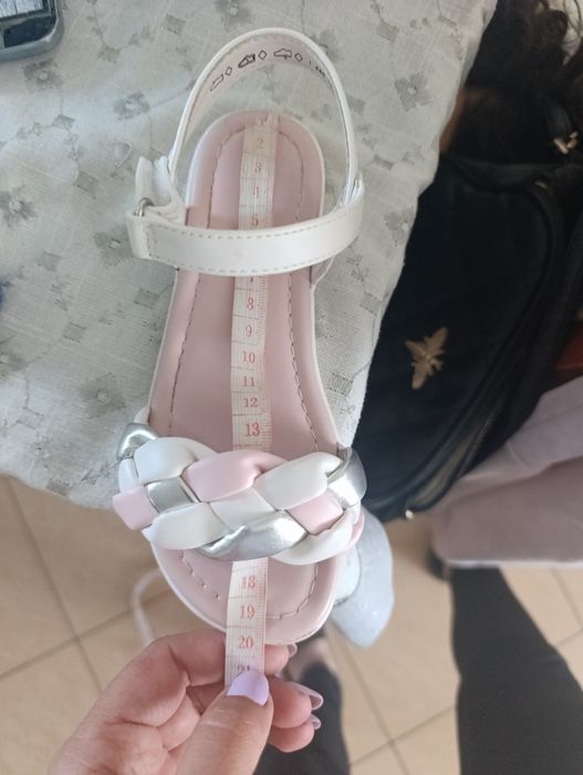Buty sandałki 29