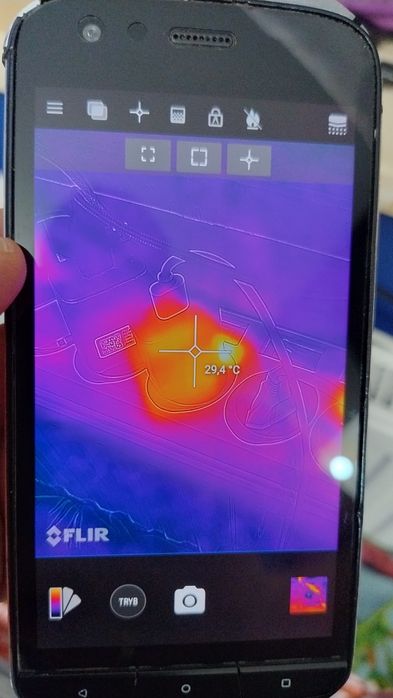 Telefon smartfon cat s61