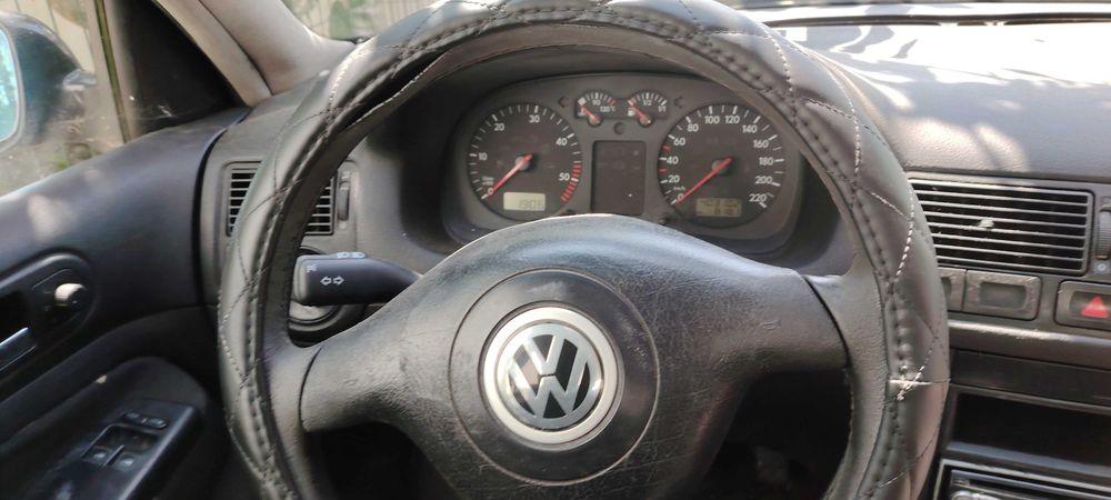 Volkswagen Golf — fotografia 3