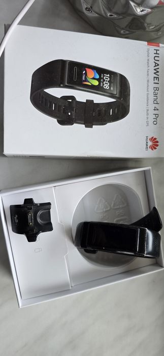 Huawei band 4 pro